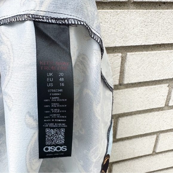 ASOS DESIGN Curve Tailored Soft Scarf Print Relaxed Blazer - Picture 7 of 7